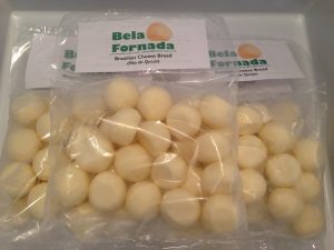 Delicious Brazilian Cheese Breads - Pão de Queijo - by Bela Fornada.